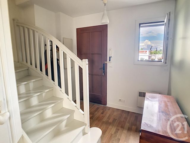 Afficher la photo en grand Appartement Duplex à vendre - 4 pièces - 71.69 m2 - GISORS - 27 - HAUTE-NORMANDIE - Century 21 Osmose Cb
