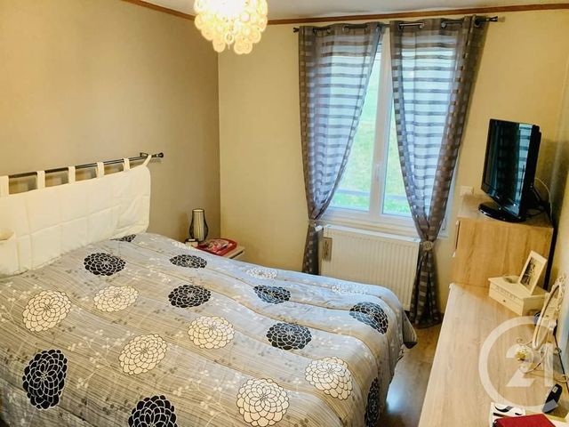 Afficher la photo en grand maison à vendre - 8 pièces - 153.0 m2 - SERIFONTAINE - 60 - PICARDIE - Century 21 Osmose Cb