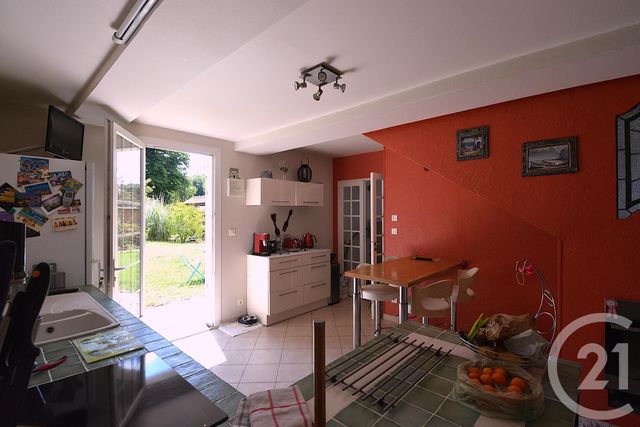 Afficher la photo en grand maison à vendre - 4 pièces - 103.95 m2 - ETREPAGNY - 27 - HAUTE-NORMANDIE - Century 21 Osmose Cb