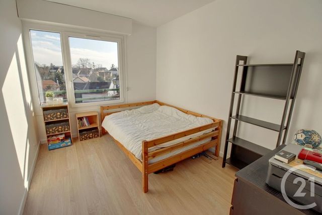 Appartement F3 à vendre - 3 pièces - 70.02 m2 - CERGY - 95 - ILE-DE-FRANCE - Century 21 Osmose Cb