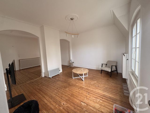 Appartement F4 à vendre - 4 pièces - 133.97 m2 - ETREPAGNY - 27 - HAUTE-NORMANDIE - Century 21 Osmose Cb